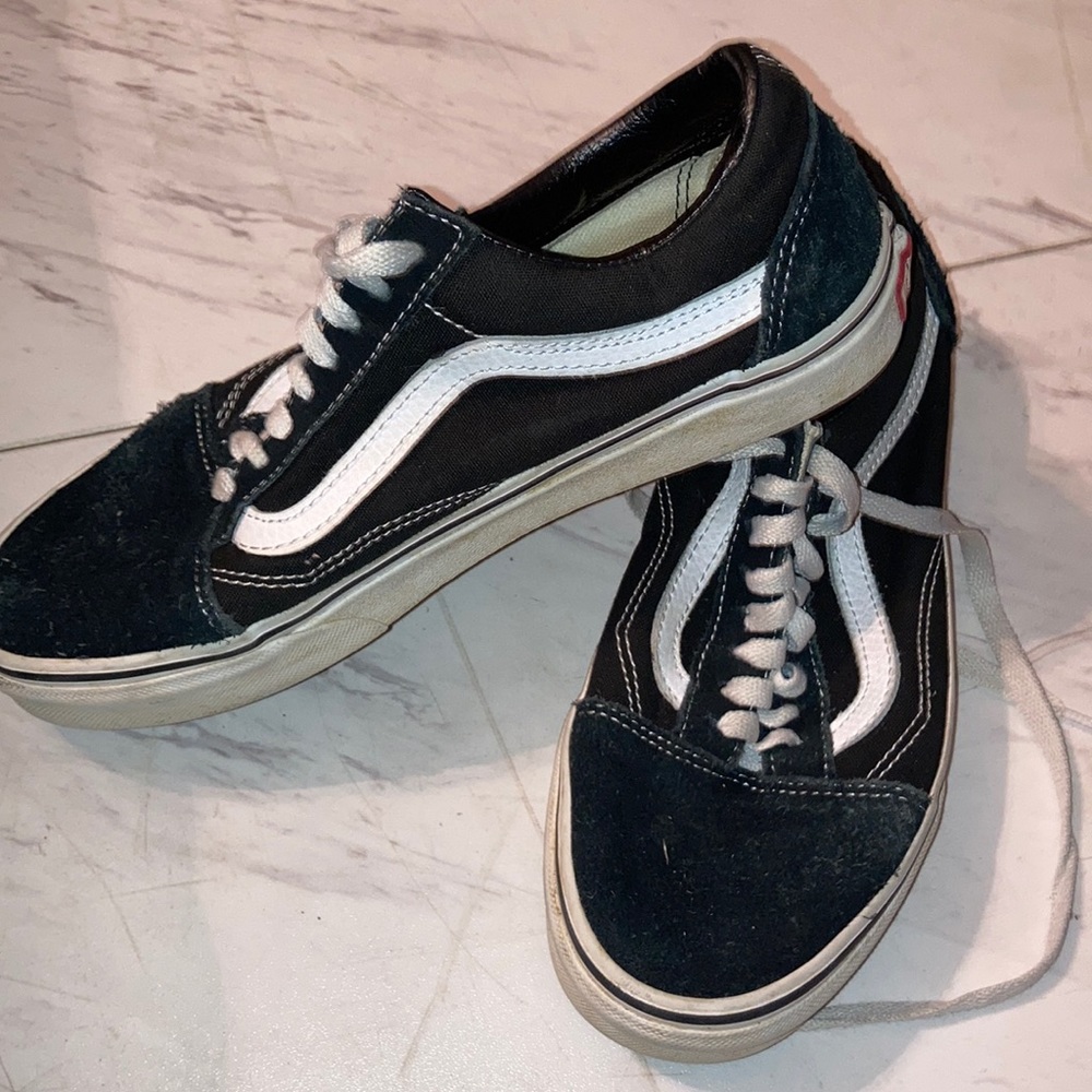 Vans - Picture 2 of 3